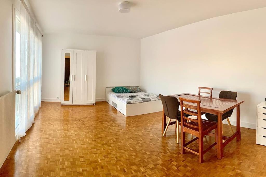 Appartement Bien Situe Нуази-ле-Гран Экстерьер фото